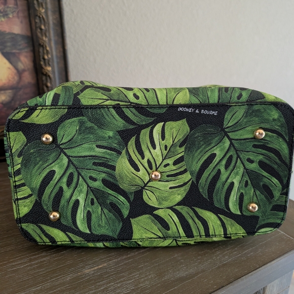 Dooney & Bourke Montego Mini Barlow - Picture 5 of 16